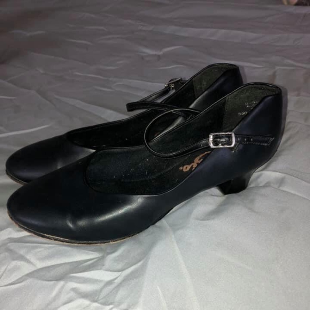 Theater heels